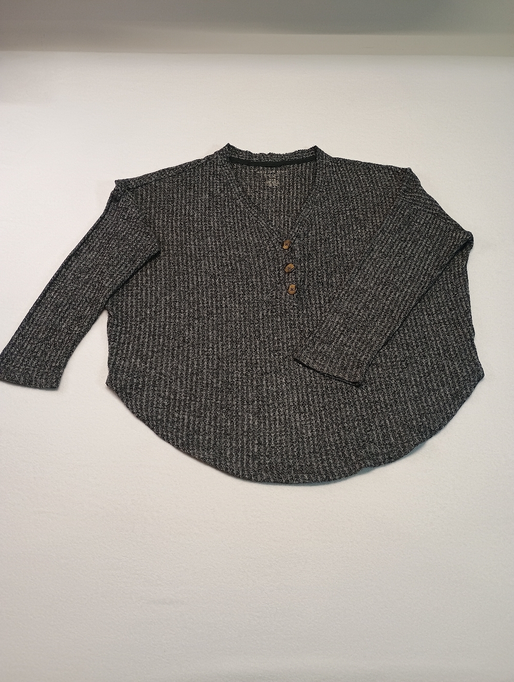 American Eagle Women's Size M Cozy Black Heather Knit Henley Top